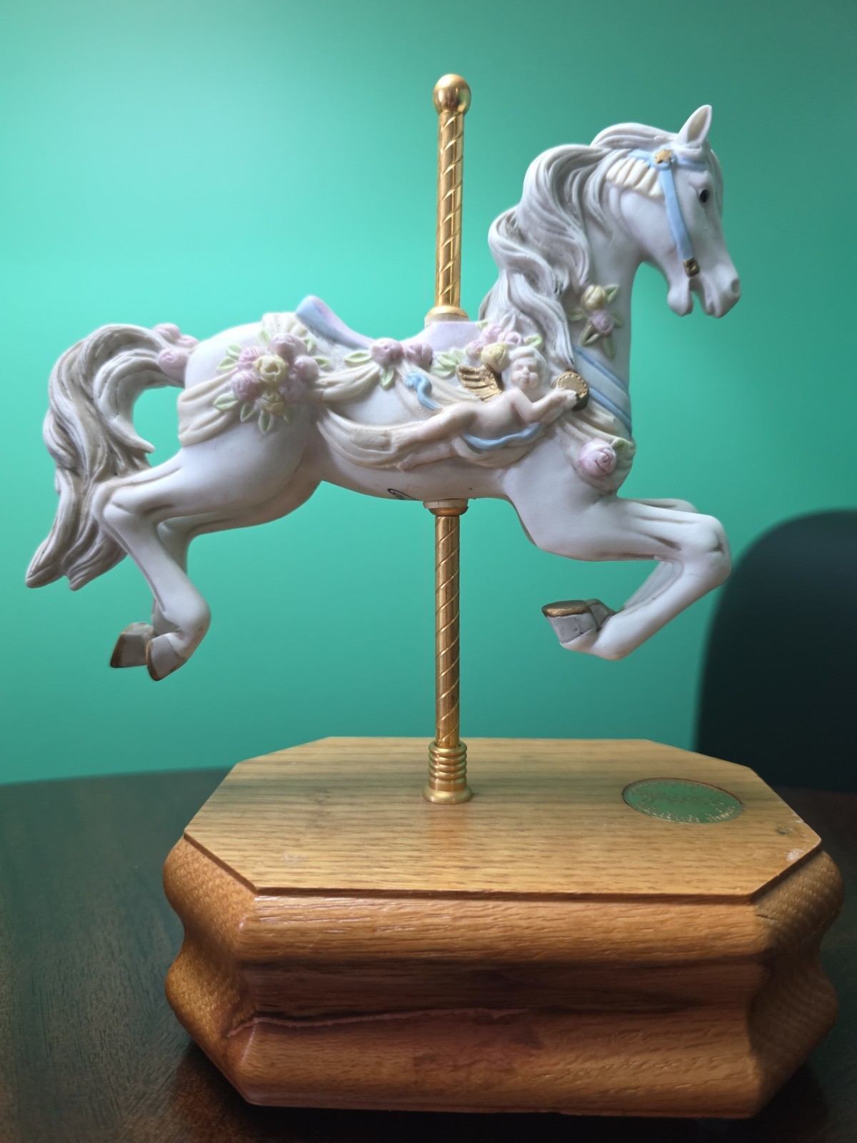 Westland Carousel Collections Limited Edition. Musical Carousel Horse Westland Carousel Collections Limited Edition. Musical Carousel Horse