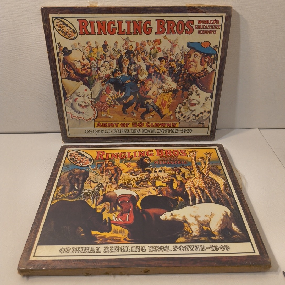 Vintage Ringling Bros World's Largest Menagerie Army Of Clowns 8
