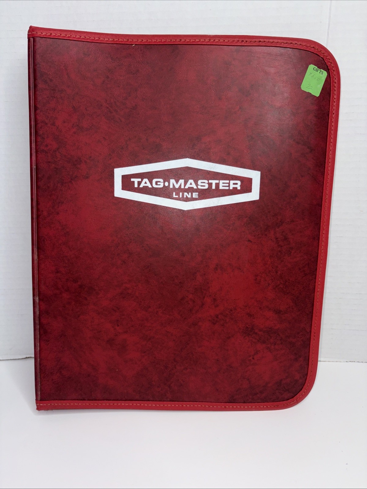 Vtg 1972 Tag Master SALESMAN SAMPLE Binder Keychains Advertising Catalog Chevy