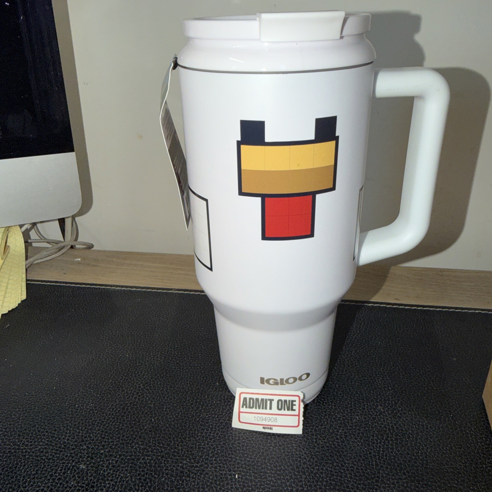 Igloo Minecraft 32 oz Tumbler White Chicken Jockey Travel Mug NWT Igloo Minecraft 32 oz Tumbler White Chicken Jockey Travel Mug NWT