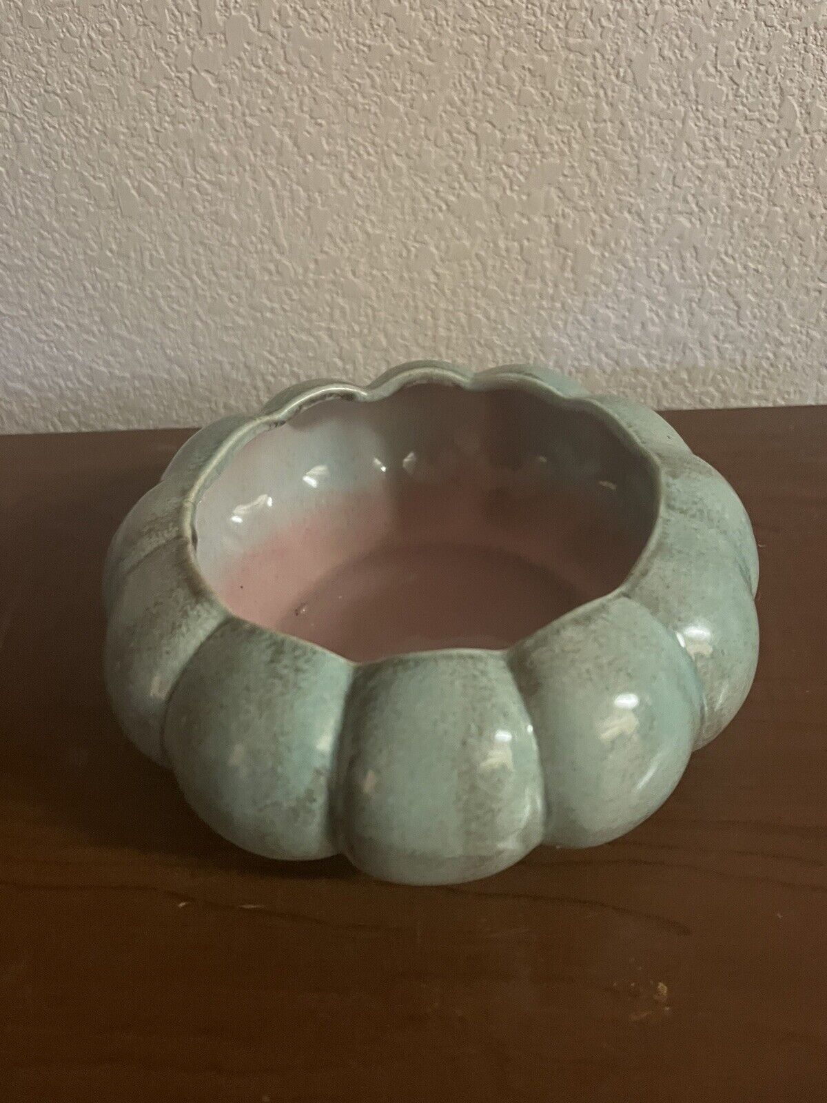 Gonder Pottery E 12 Lobed Console Bowl Planter Early Mark 1940s USA - Mint Green
