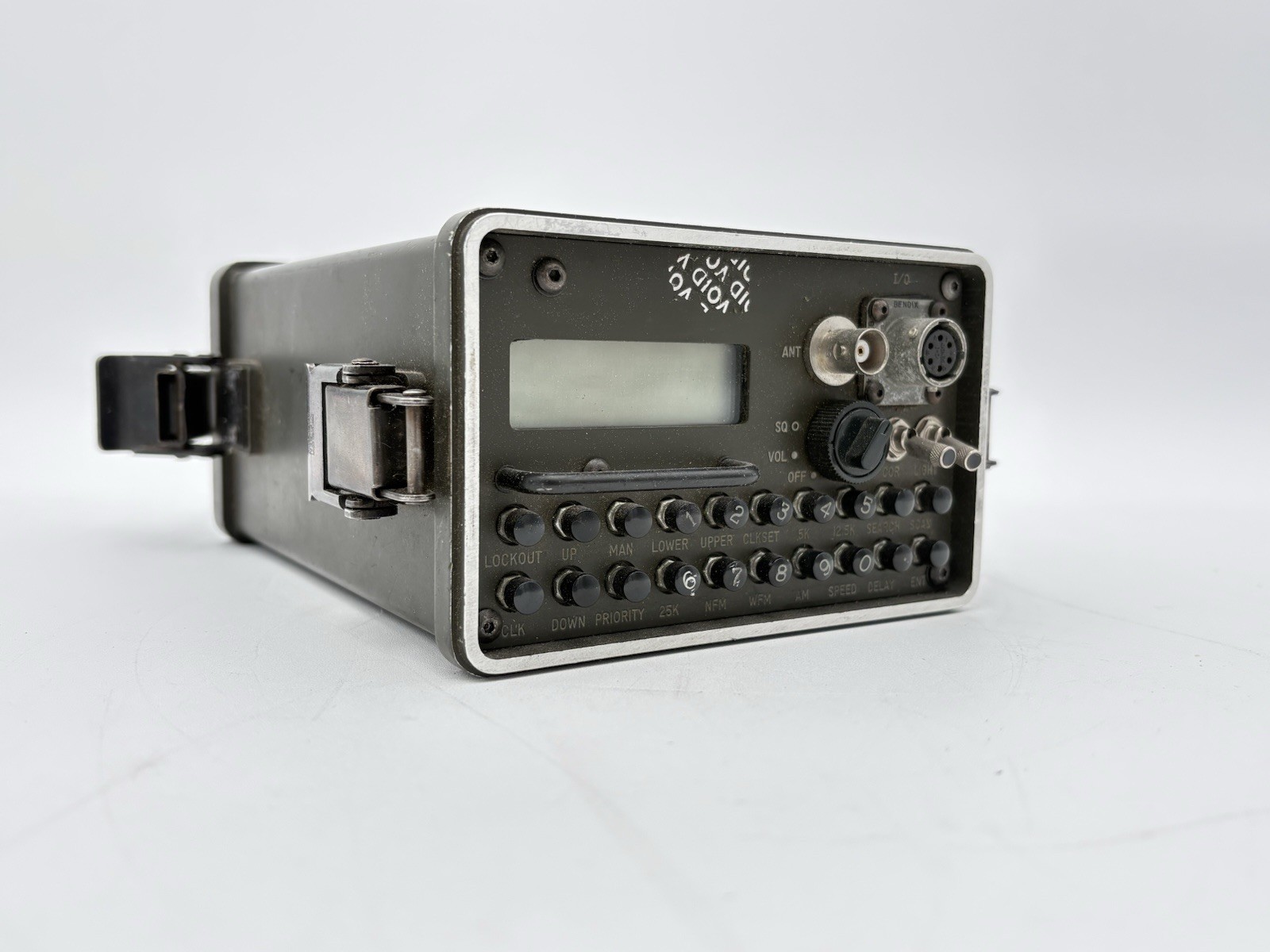 Military Surplus Broadband Communications Radio Receiver
