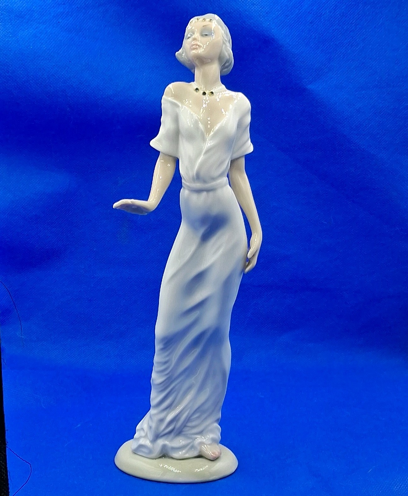 Vintage Casades Art Deco/Flapper Elegant Lady Porcelain Figurine Rare
