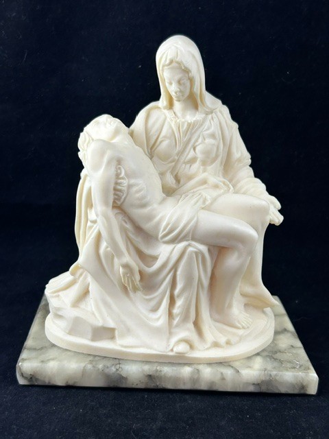 Vintage Italian Pieta Alabaster Marble Dust Statue Jesus Mary 6\