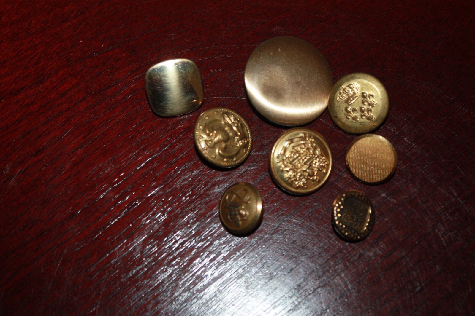 VINTAGE~Misc Mix 8 Brass Buttons