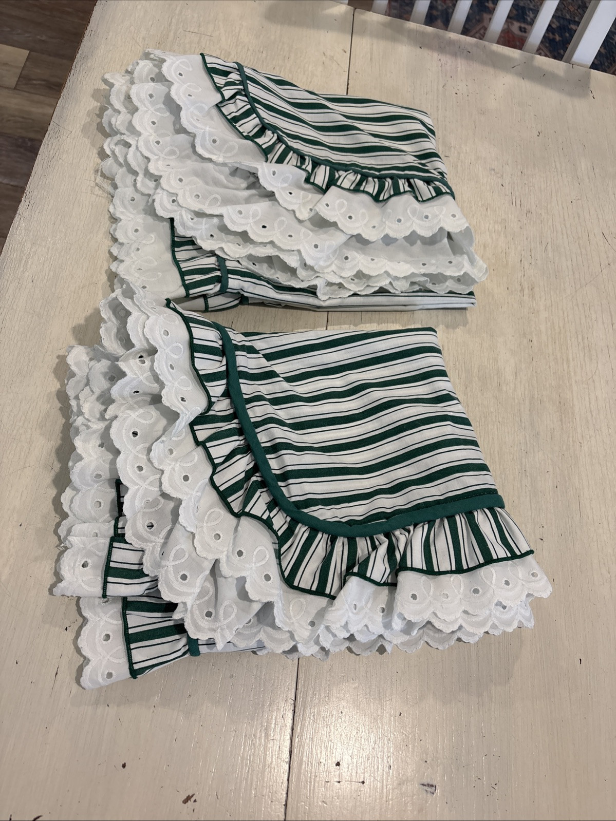 Vintage Waverly pillow shams Green & White Striped ruffled Edge Set Of 2 Queen