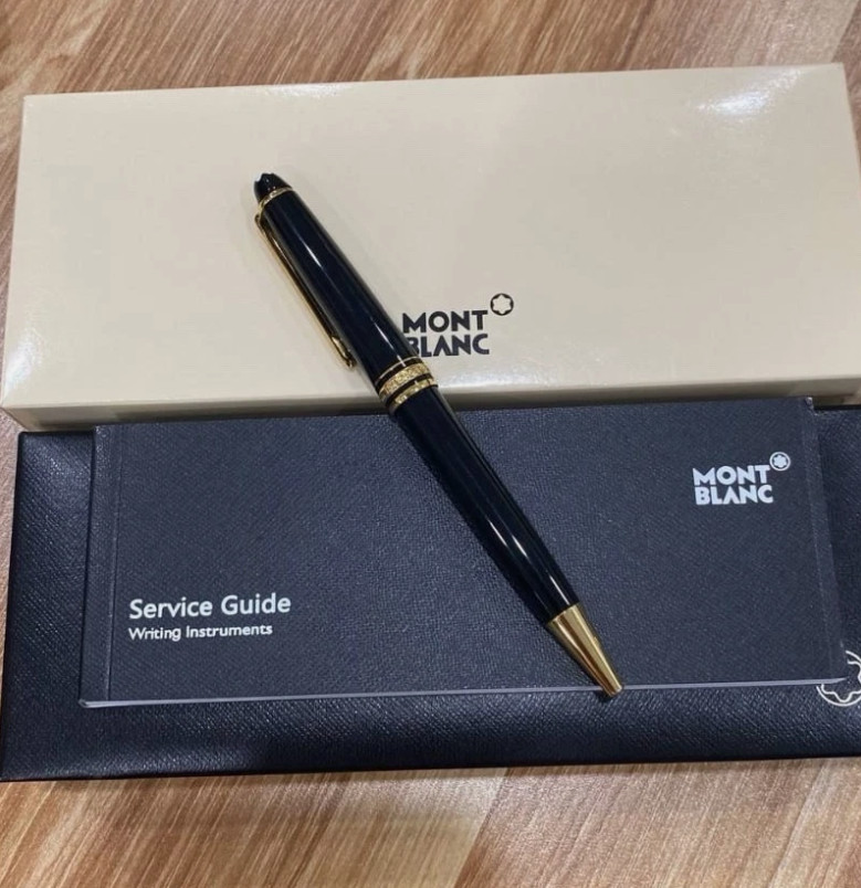Montblanc Meisterstück 164 Classique Ballpoint Pen Black Gold New Box Authentic