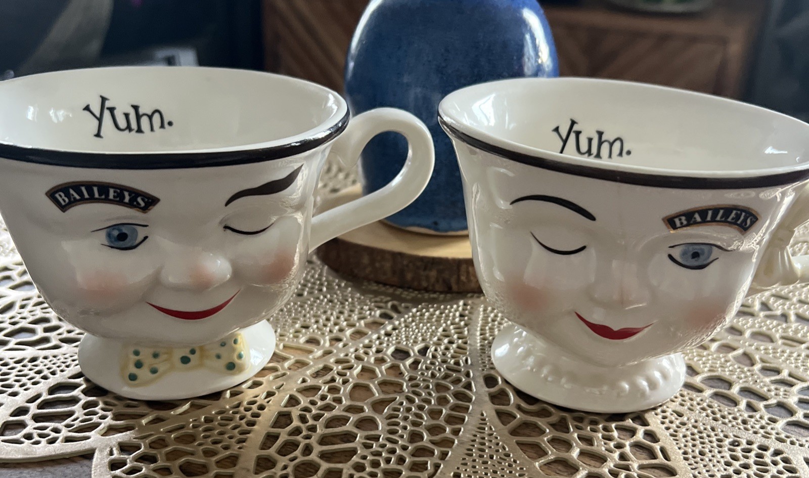 Vintage Baileys Irish Cream His/Hers Winking Face Yum Cups Yellow Red Robin Set