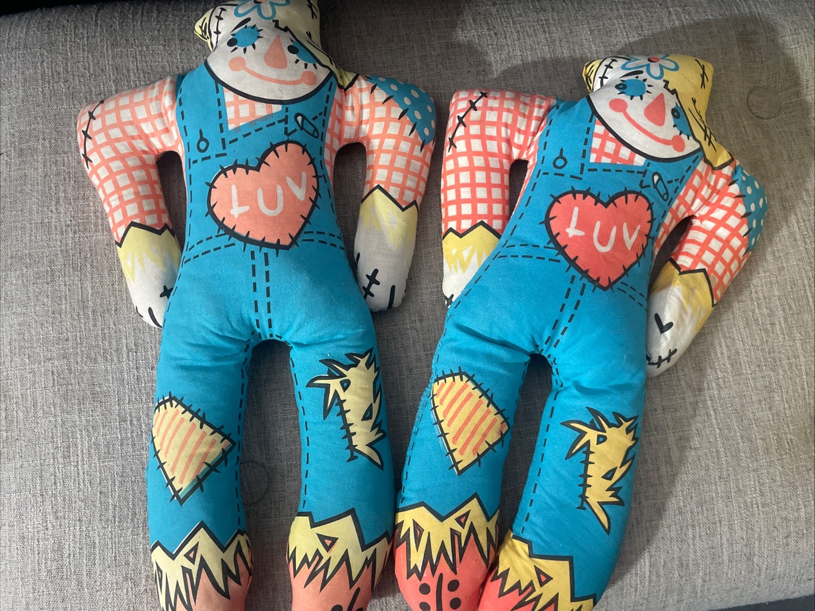 VINTAGE BRACH'S CANDY ADVERTISING SAM THE SCARED-EST SCARECROW PROMO PILLOW X2 VINTAGE BRACH'S CANDY ADVERTISING SAM THE SCARED-EST SCARECROW PROMO PILLOW X2
