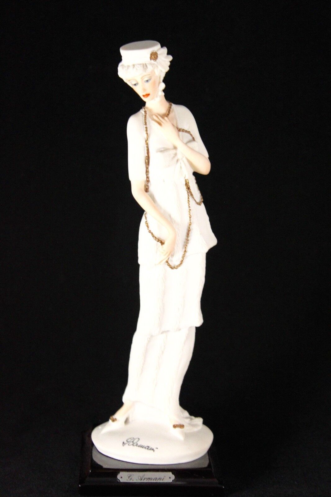 G. ARMANI FLORENCE FIGURINE SCULPTURE ‘LADY WITH CHAIN’ 411F – MINT