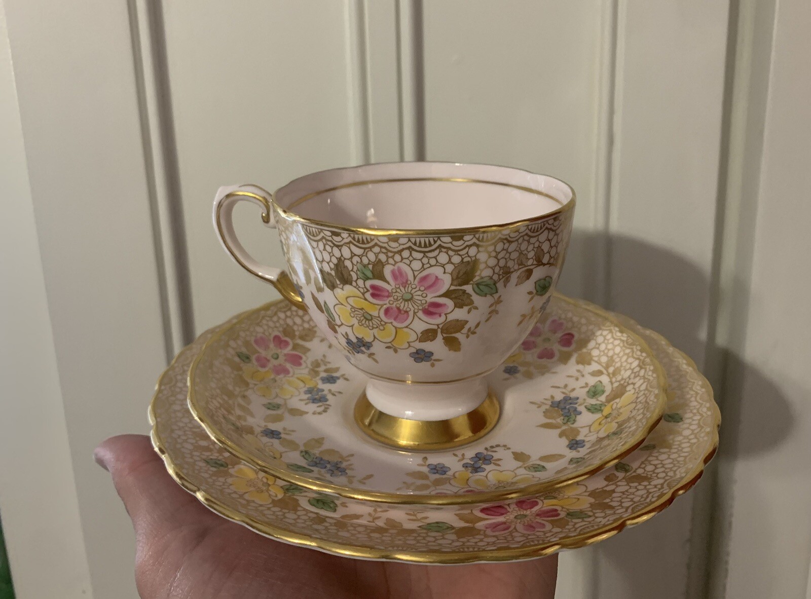 Vintage Tuscan Fine English Bone China Teacup Saucer Plate 3 Pc Set Flowers Gold Vintage Tuscan Fine English Bone China Teacup Saucer Plate 3 Pc Set Flowers Gold