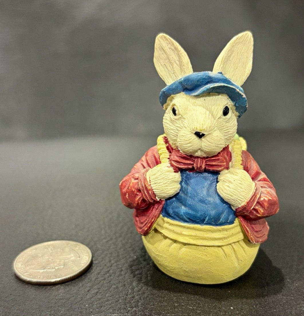 Annie\'s Attic Easter Bunny Rabbit Figurine Painted Resin Basketweave Taiwan