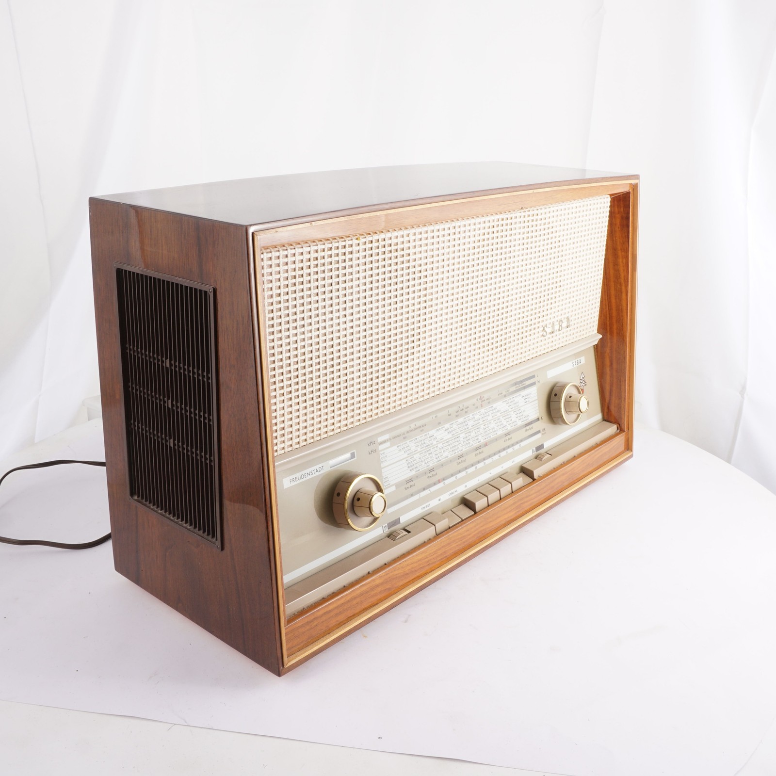 SABA Freudenstadt 12-Stereo Desktop Unit M. LS Tube Radio 1962-1963 Germany