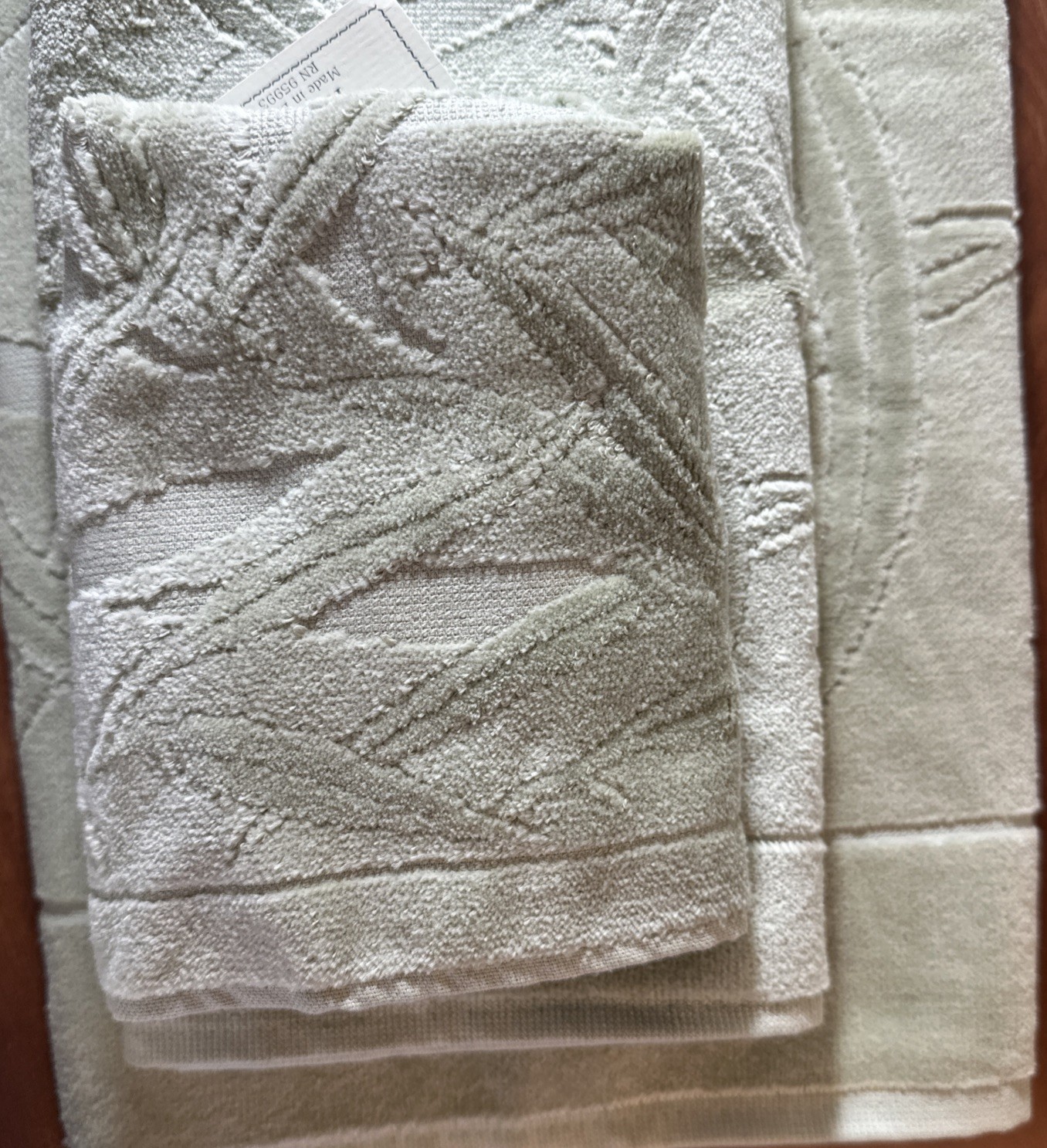Vintage TerriSol Karsten Sage Green Leaf 3 Piece Towel Set  100% Cotton Brazil