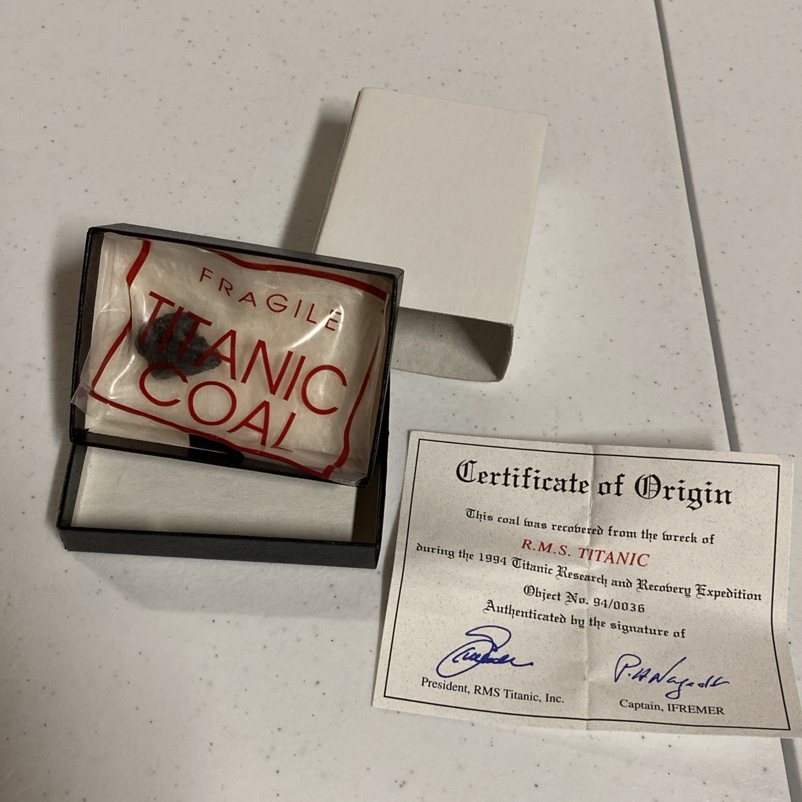 COAL RECOVERED FROM BOILER OF TITANIC in 1912  SEALED & AUTHENTIC WITH COA