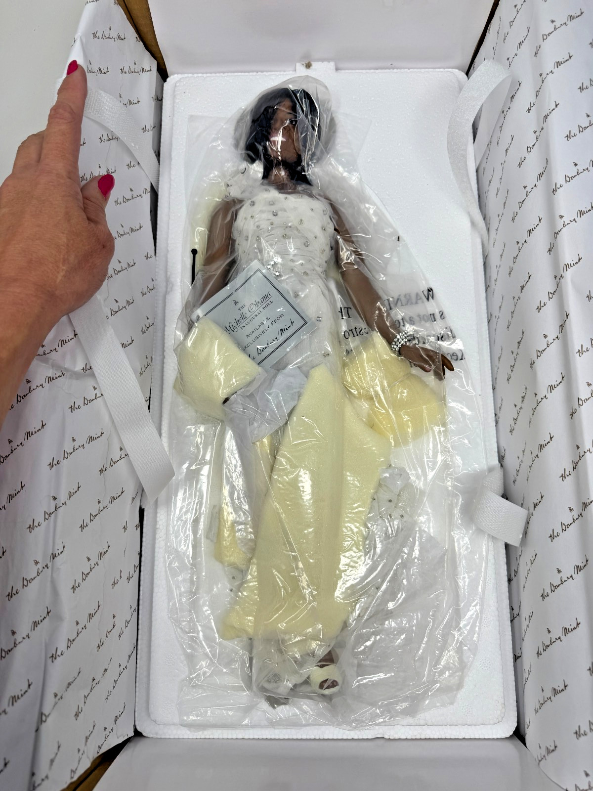 Danbury Mint Michelle Obama Inaugural Ball Porcelain Doll New In Box