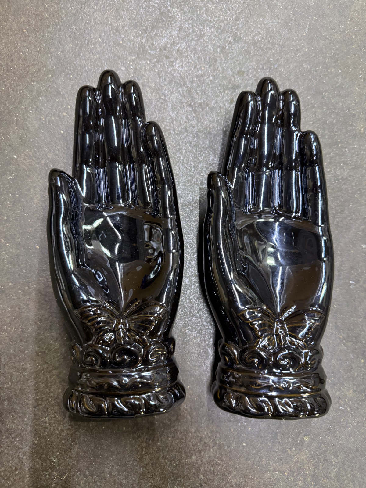 Target Hyde & EEK Halloween Palm Reader Hands Ceramic NEW RARE HTF X2