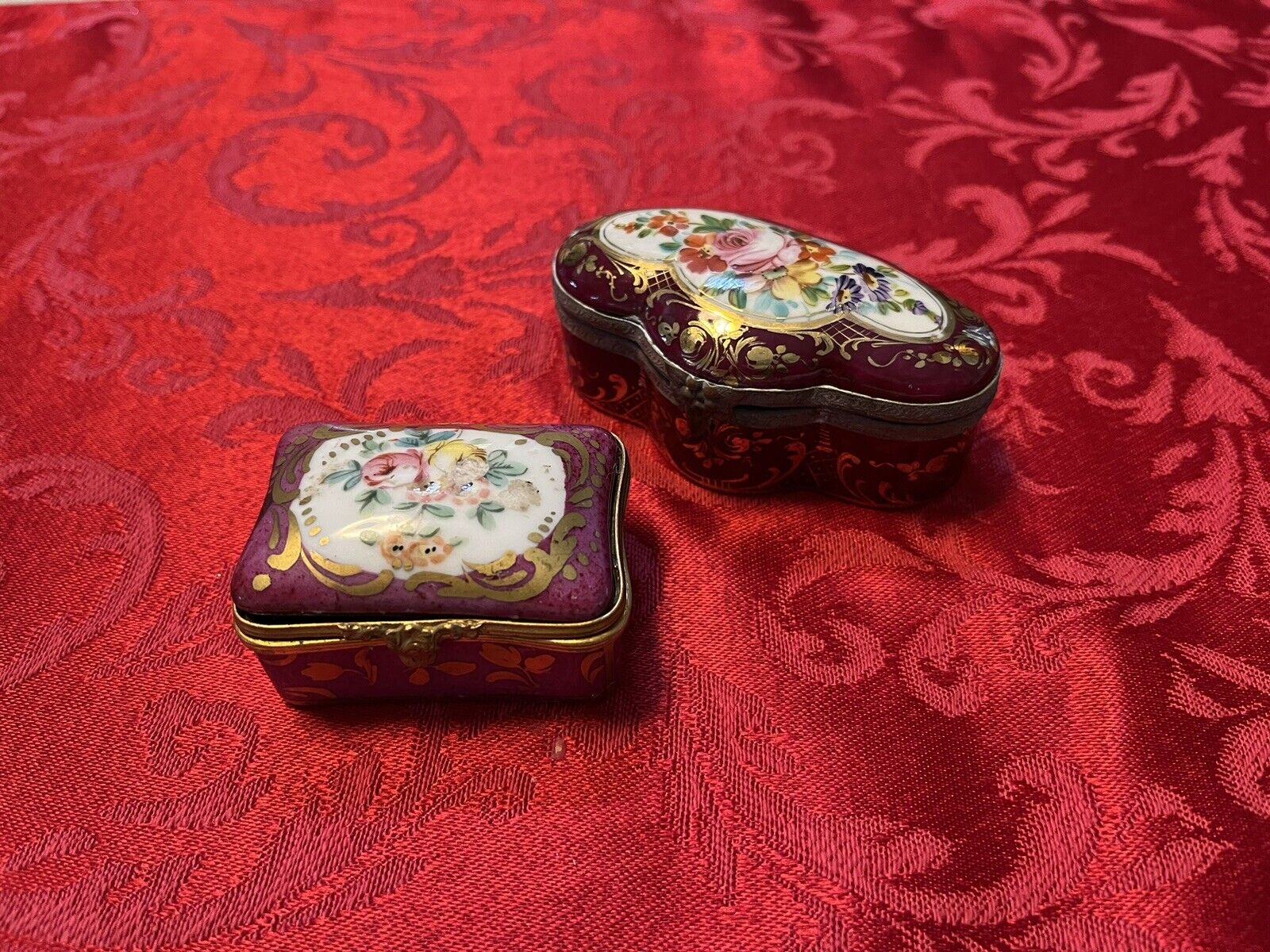 2 FRENCH PORCELAIN PINK & BURGUNDY AND GILT 2” & 3.5” HINGED TRINKET BOXES