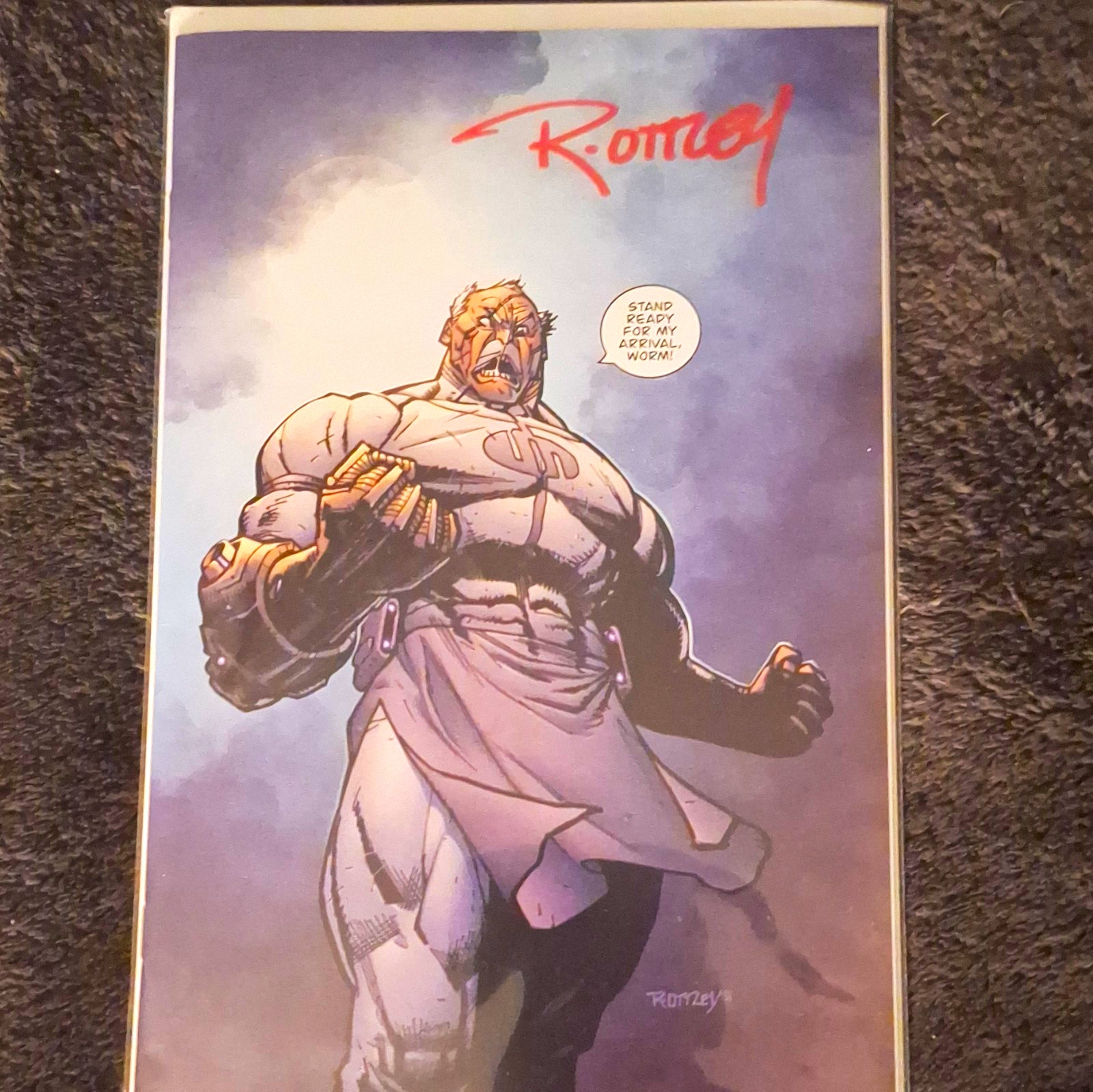Invincible #61 C2E2 2025 Exclusive Virgin / Foil Variant Ryan Ottley Signed.