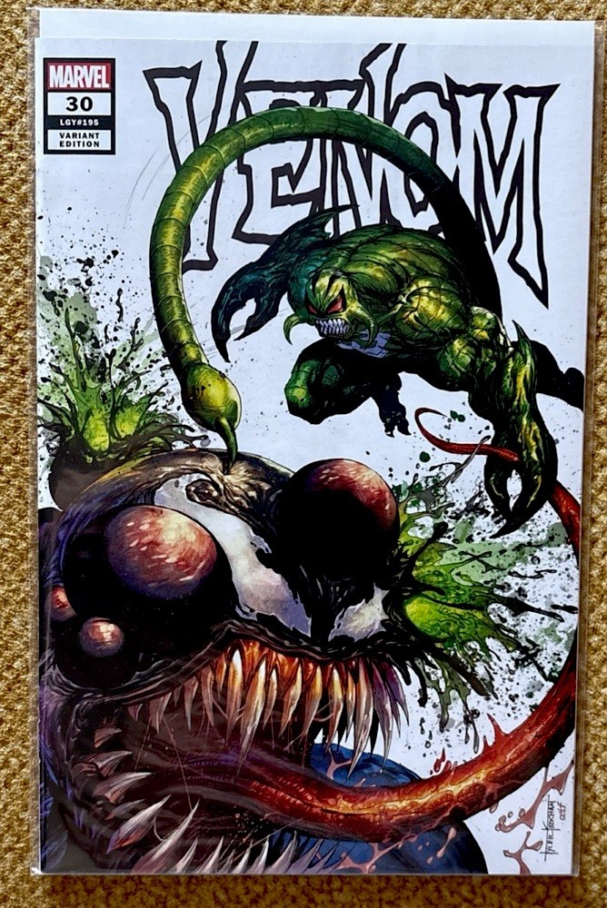 VF Venom #30 Tyler Kirkham Secret Trade Dress Variant - Marvel