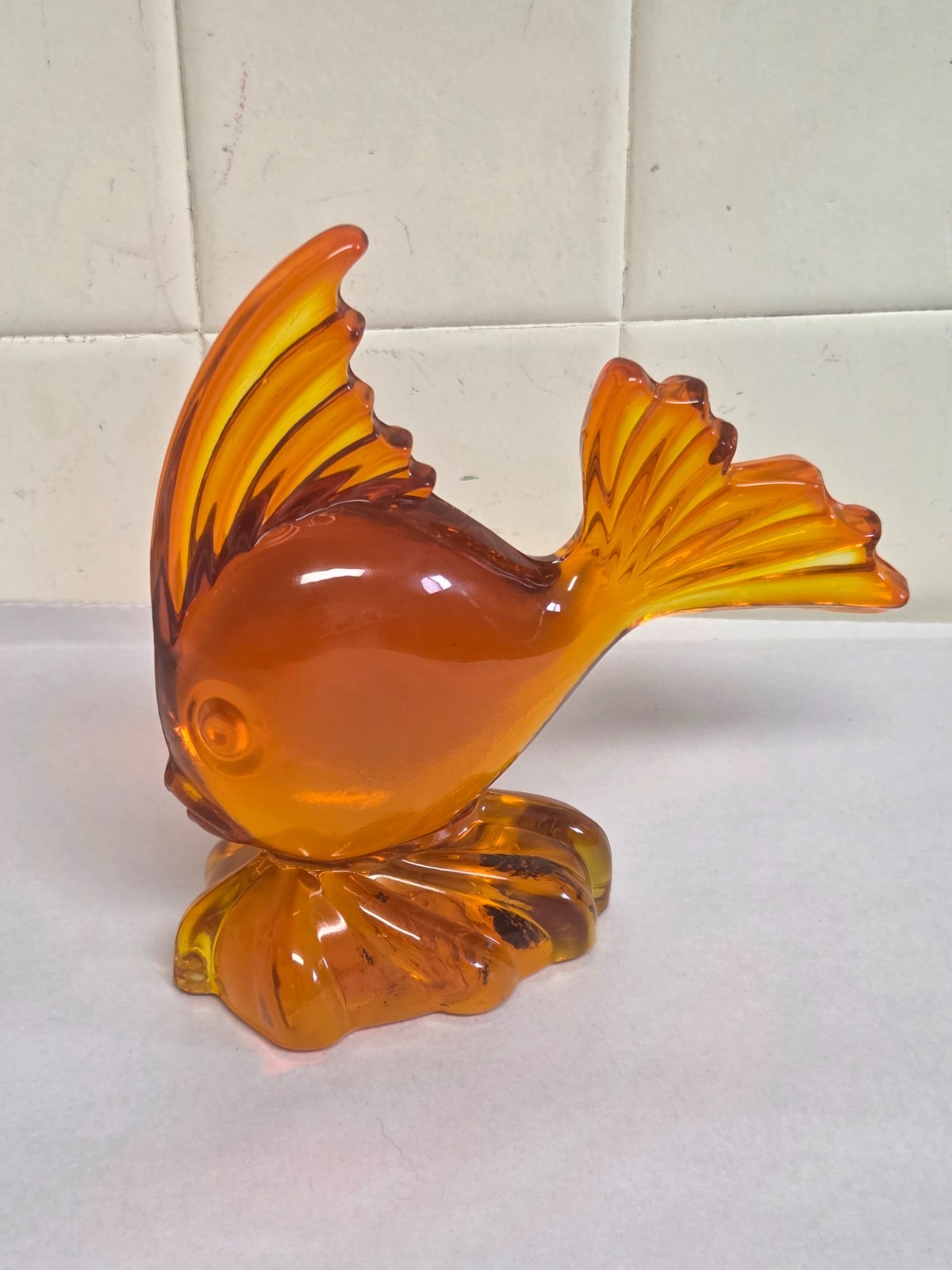 1950’s Viking Art Glass Angel Fish Persimmon Orange 7” Glows MCM