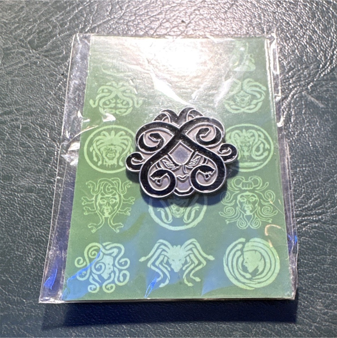 MINT Sealed Vintage Mondo Tees Cthulhu Logo Enamel Pin Art Deco Badge Retro