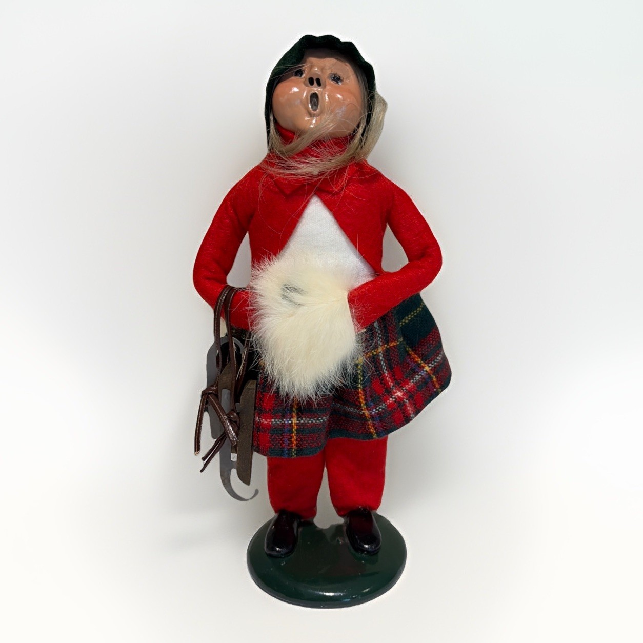 VTG 1989 Byers Choice The Carolers Girl Ice Skates Muff Tartan Skirt Signed