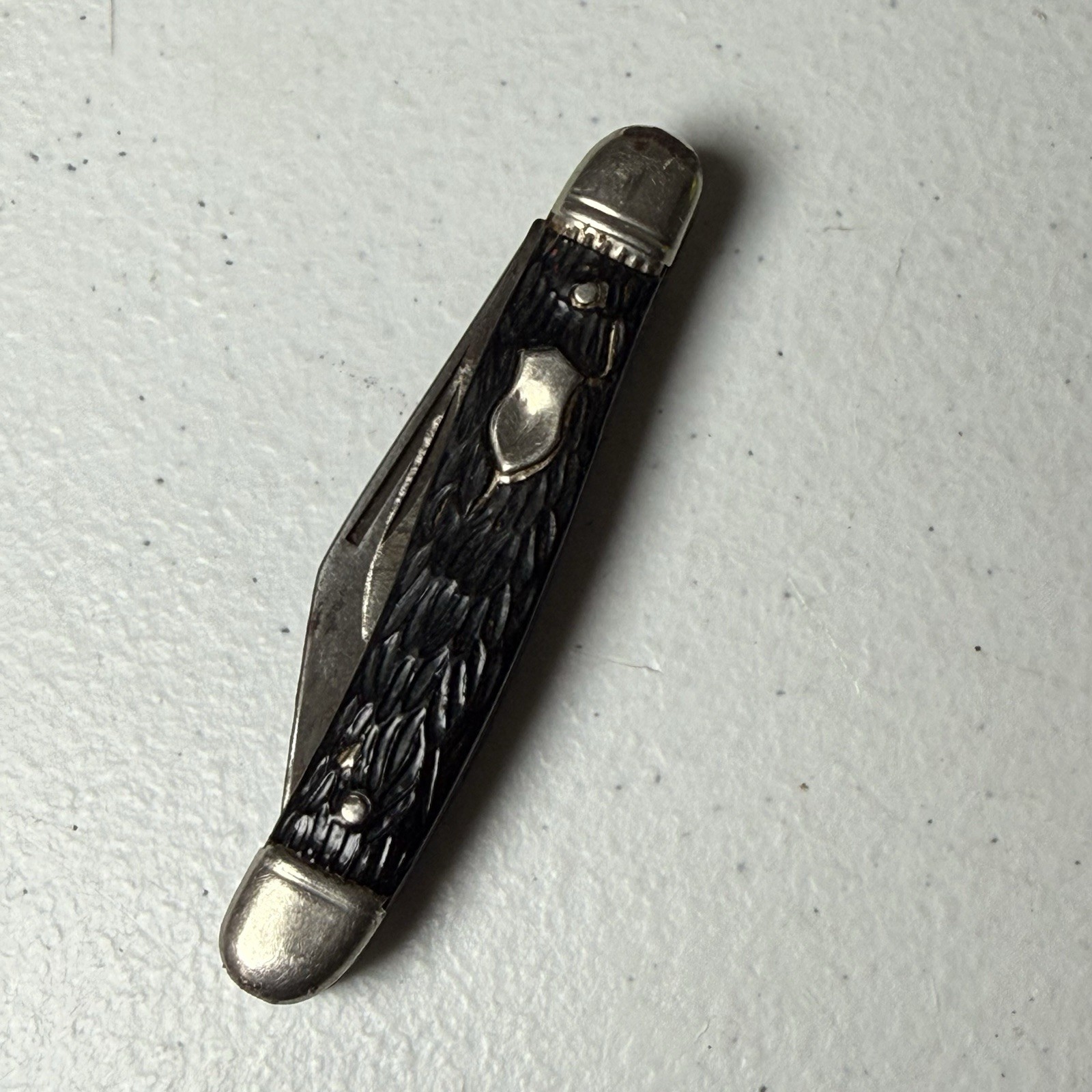 Vintage Imperial Providence R.I. 2 Blade Pocketknife Black Jigged Bone Vintage Imperial Providence R.I. 2 Blade Pocketknife Black Jigged Bone