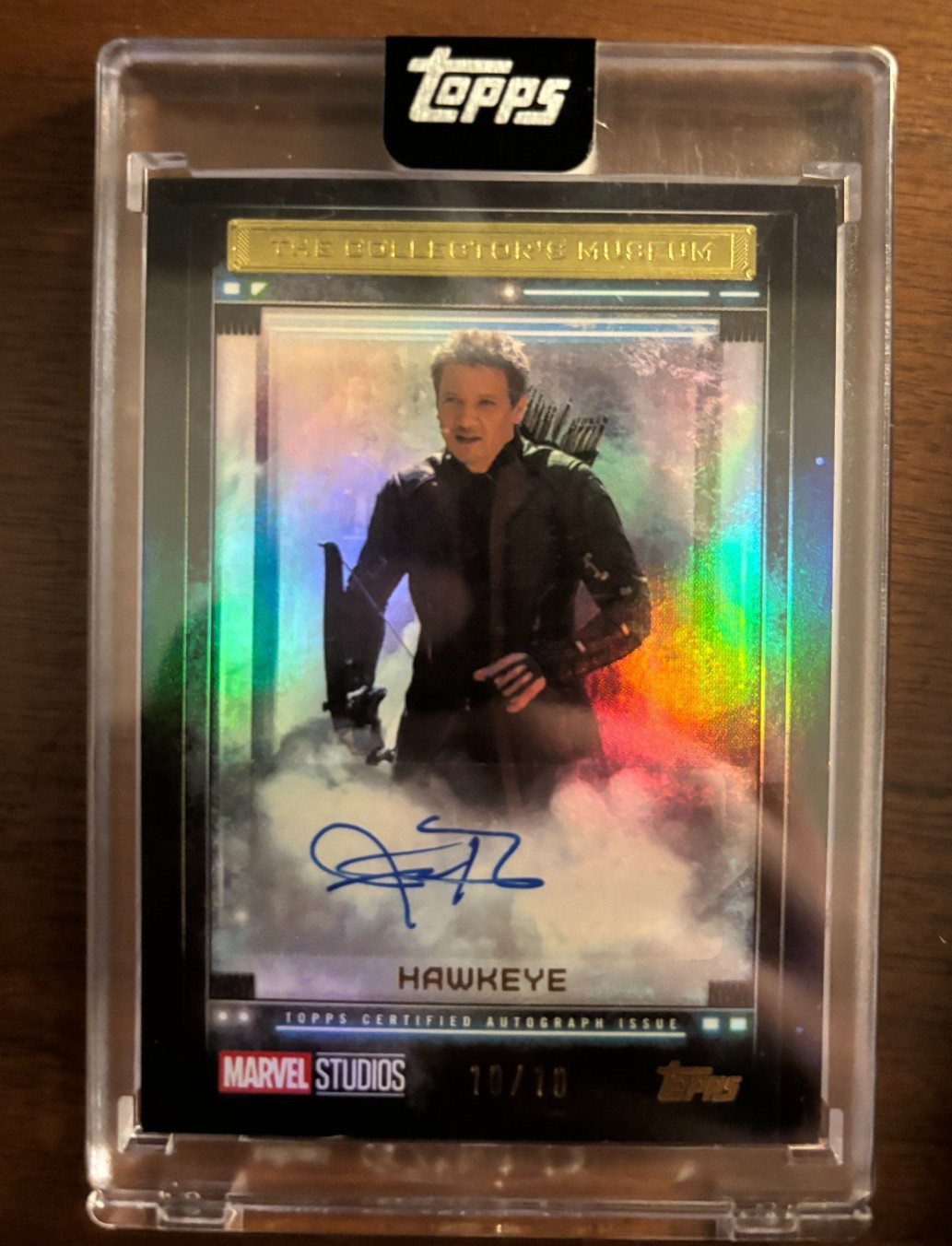2025 Topps Marvel The Collectors Museum Auto Jeremy Renner-Hawkeye 10/10