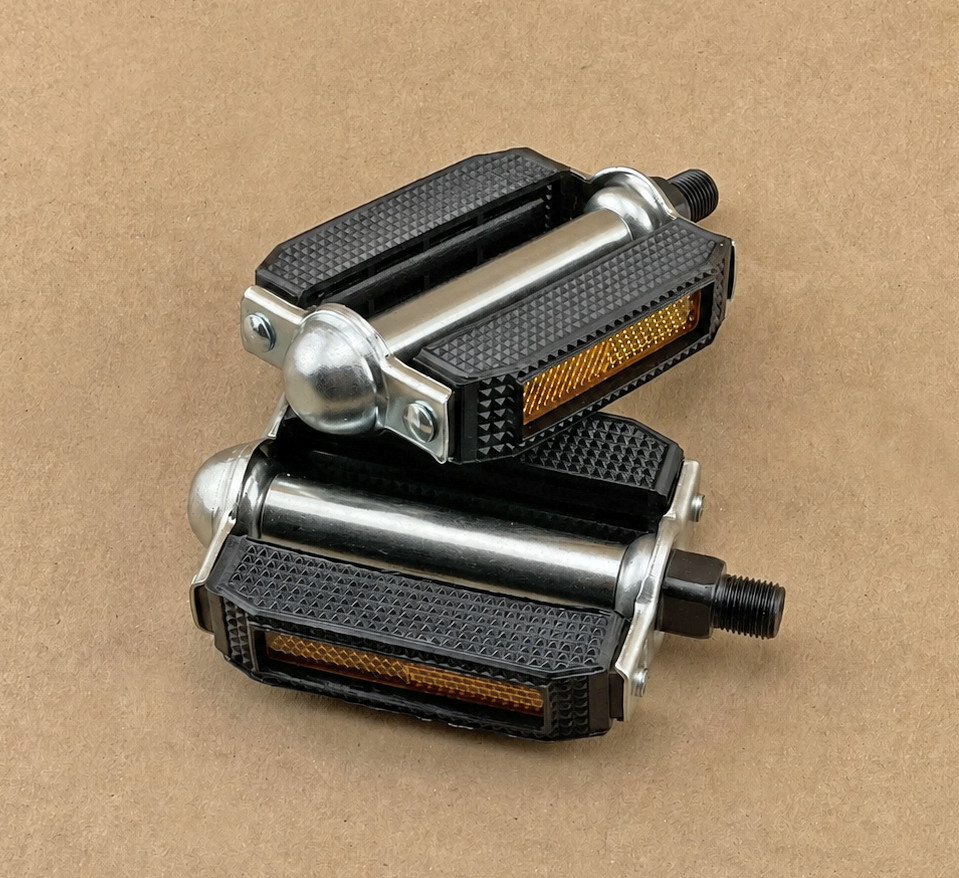 Chrome/Black Vintage Bicycle Block Pedals Schwinn Stingray Cruiser Lowrider Bike Chrome/Black Vintage Bicycle Block Pedals Schwinn Stingray Cruiser Lowrider Bike