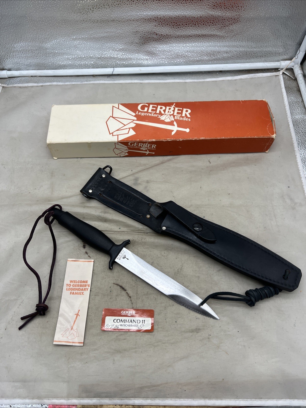 Vintage Gerber Commando II Fixed Blade Knife With Sheath In Box (KK721