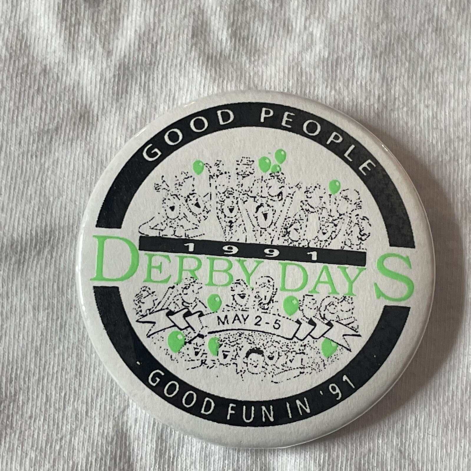 Vintage 1991 DERBY DAYS Pinback Button (Kansas Small Town Festival) B011