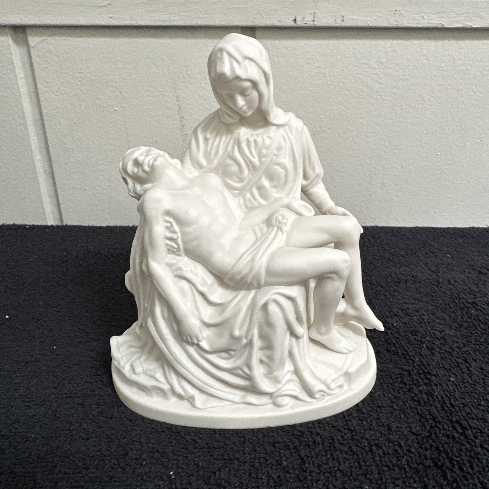 Pieta Sacrart Goebel Mary and Jesus West Germany #HX 299/0 Porcelain Figurine
