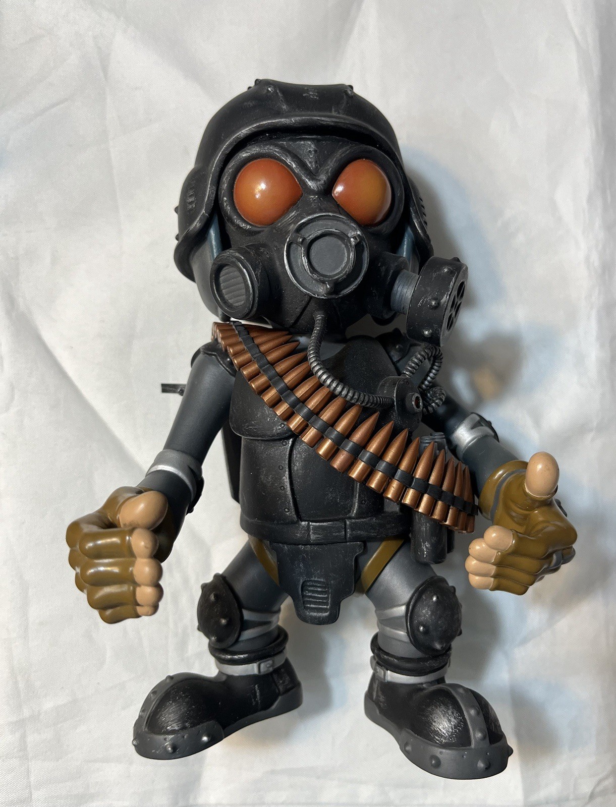 Vintage Gas Mask Sofubi Vinyl Figure Incomplete Threezero 30 Soldier