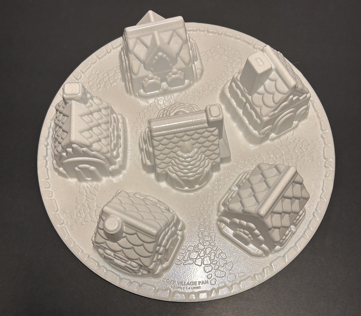 Nordic Ware Cozy Village Pan Non-Stick 6 Buildings White Nordic Ware Cozy Village Pan Non-Stick 6 Buildings White