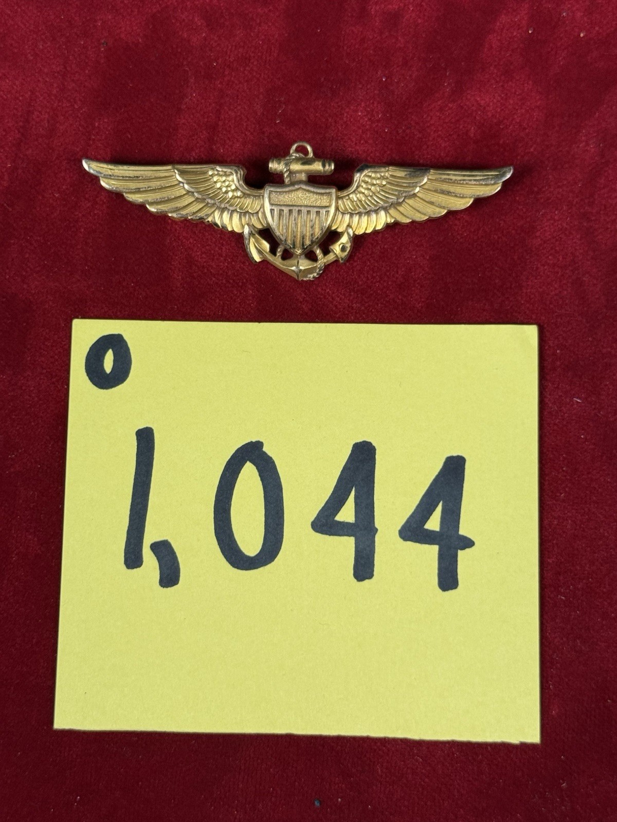WW2 U.S. Balfour Navy Pinback Pilots wings O1044