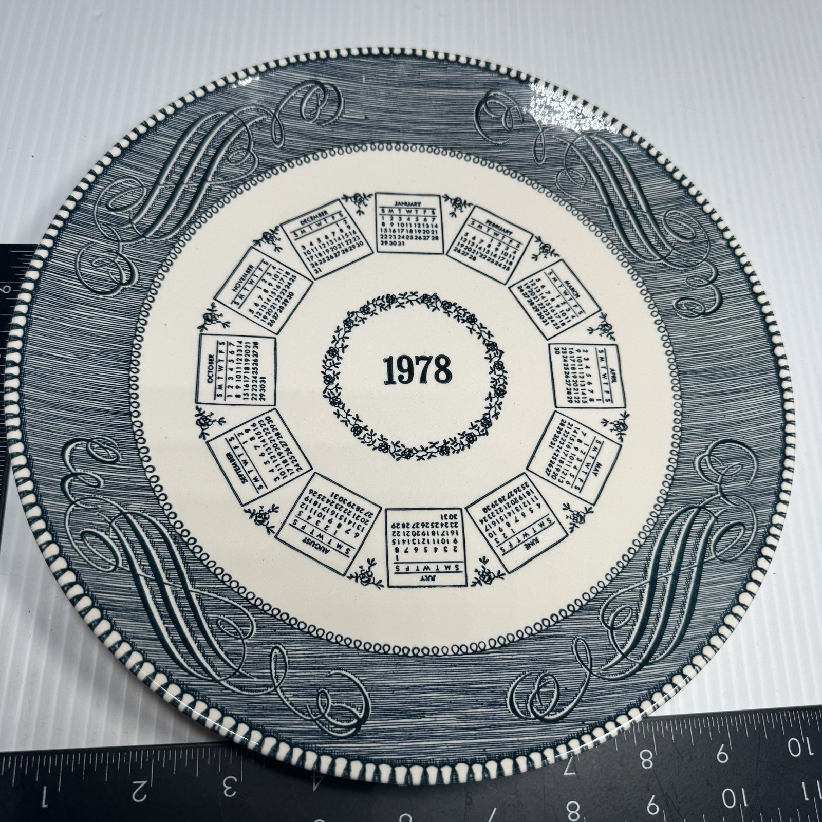 1978 Calendar Collector Plate Blue White Ceramic Decorative Vintage Round