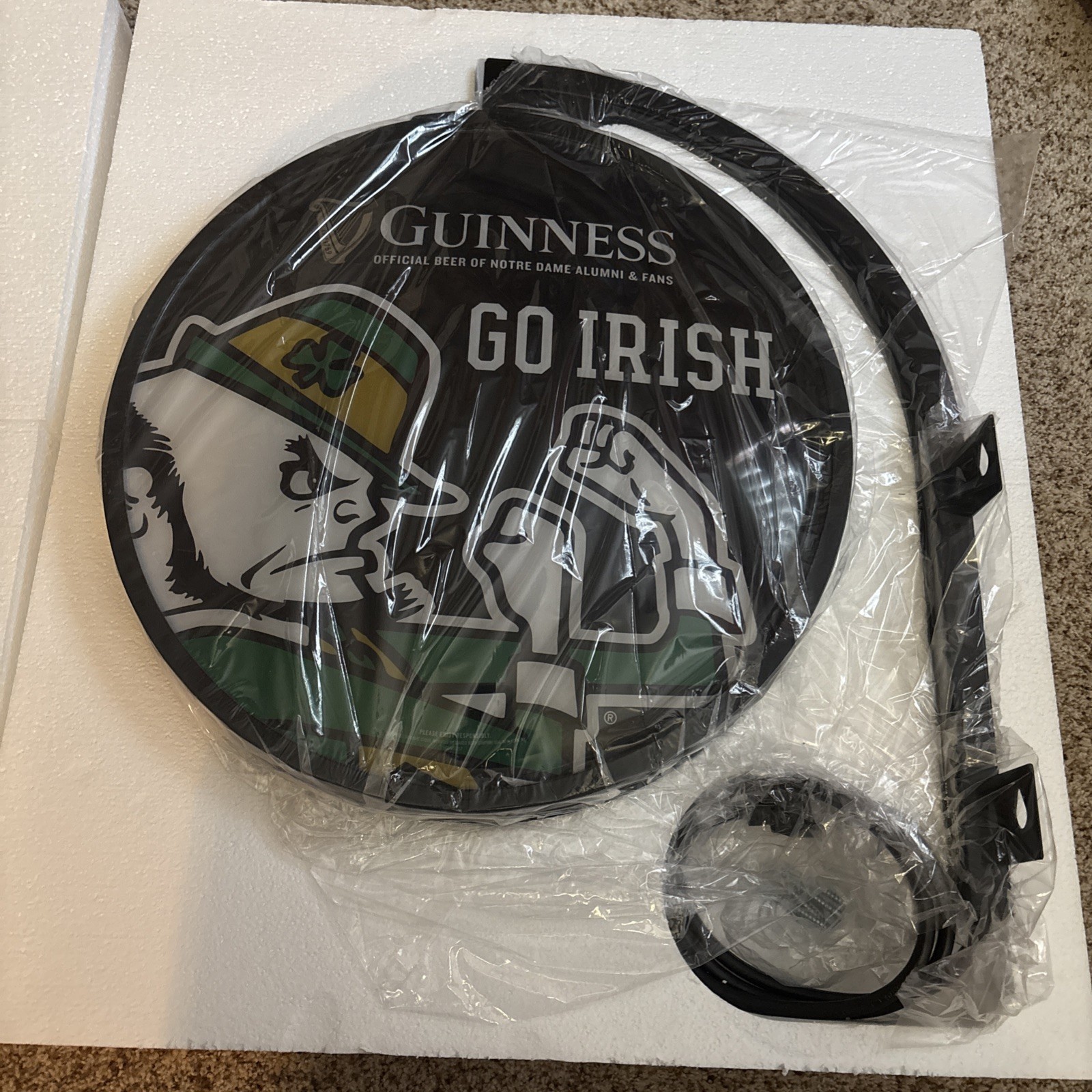 Rare Guinness Beer Notre Dame Irish Pub Style 2-sided lighted sign 18 3/4\