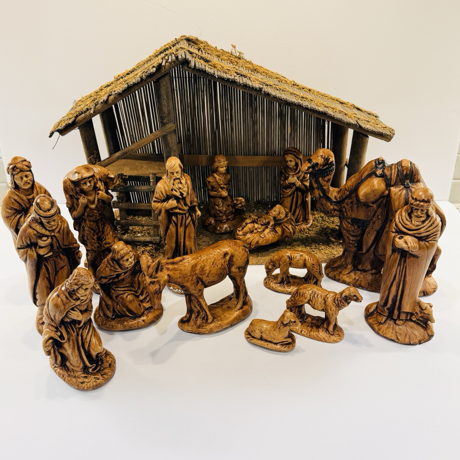 Vintage 16 Piece NATIVITY SET w/ Stable MCM Christmas Decor