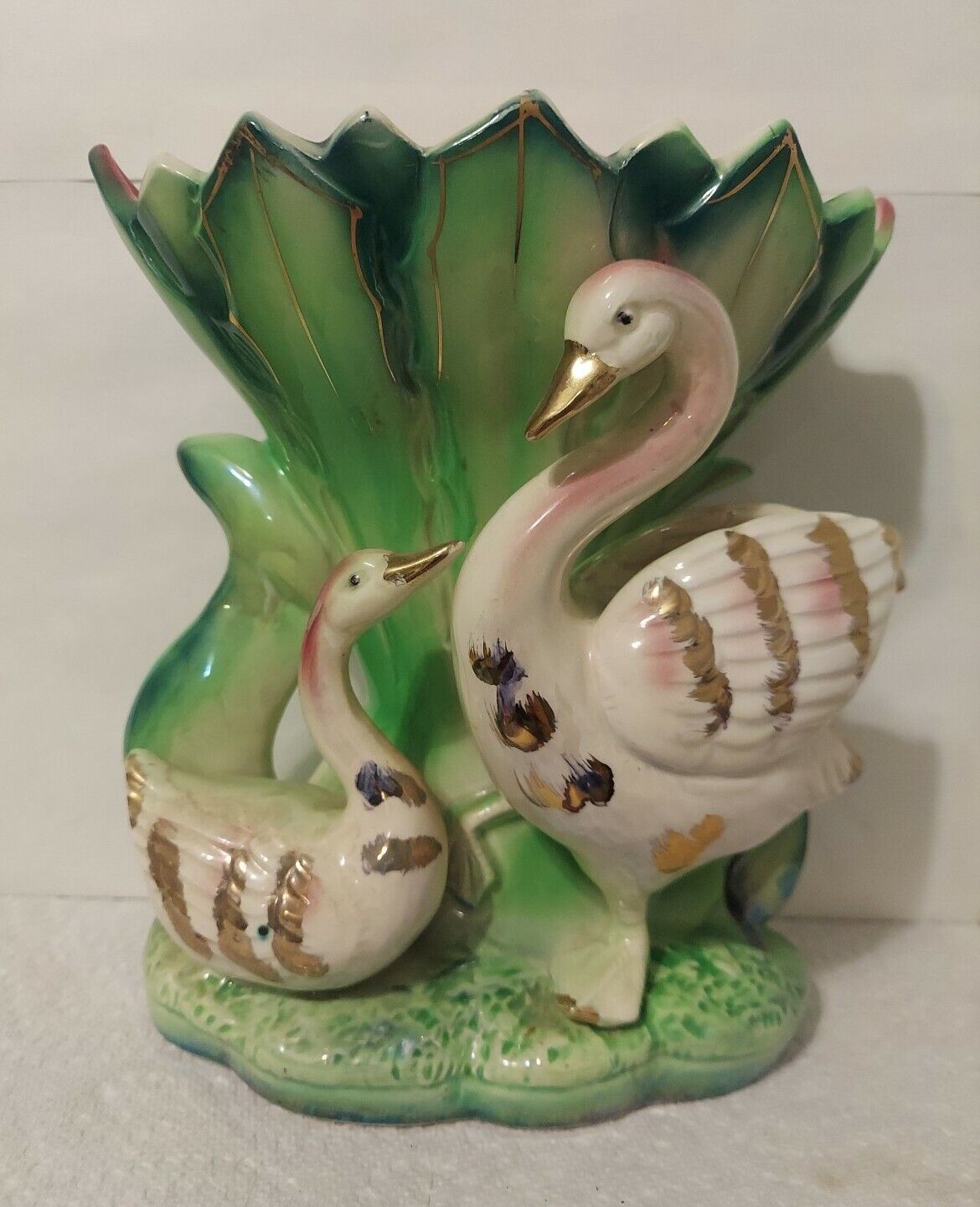VINTAGE SWAN Vase Planter Luster Dee Bee Co. Japan Hand Painted Ceramic  8\