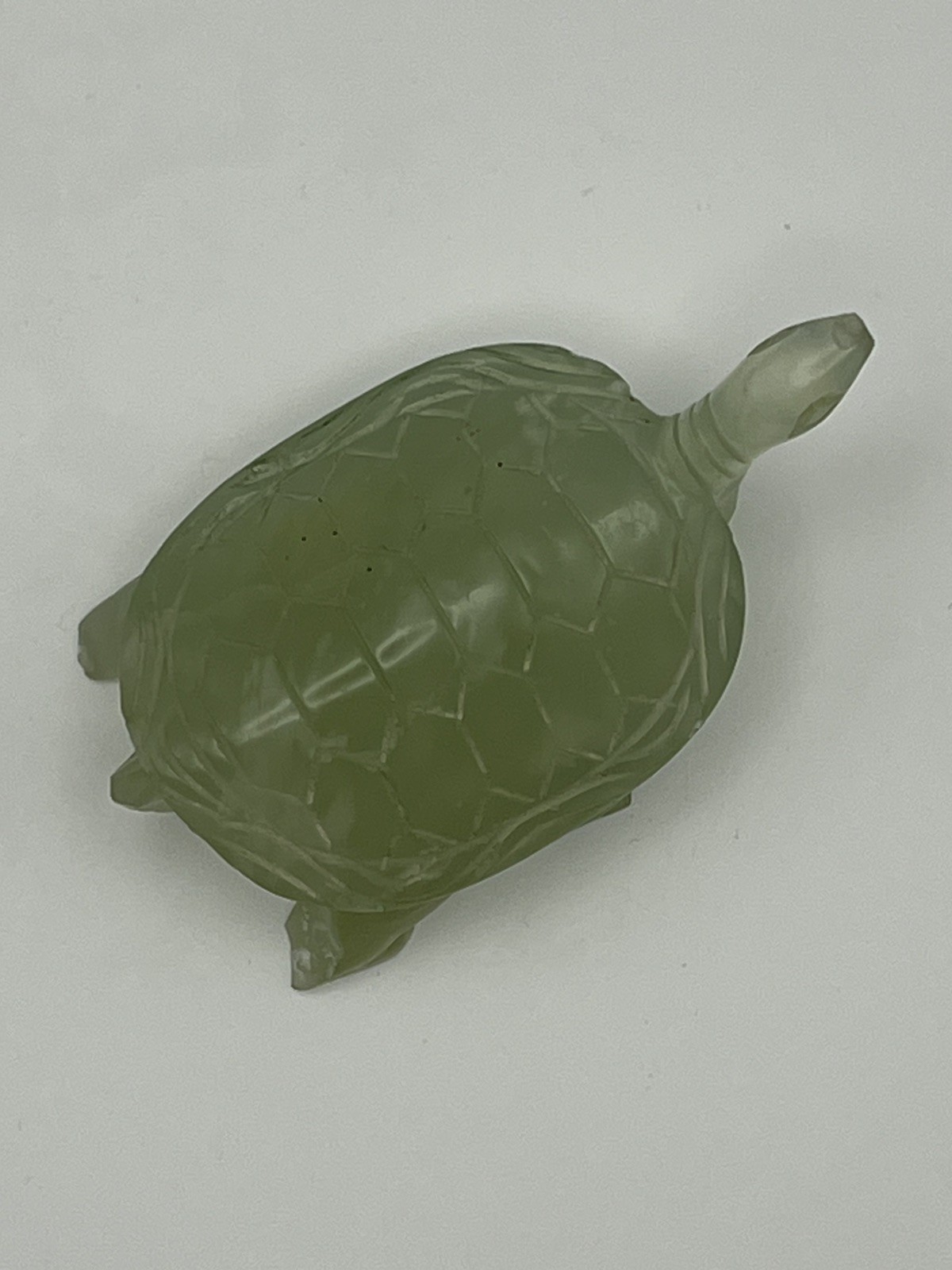 VINTAGE HANDCARVED TRANSLUCENT NEPHRITE JADE Turtle Tortoise Figurine China