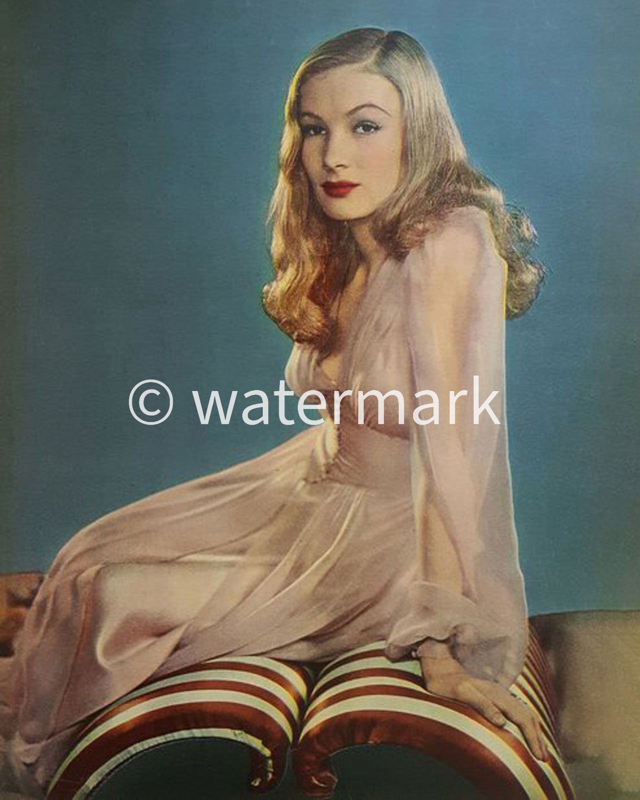 Vintage Veronica Lake 8x10 – 1940s Celebrity Photo - Golden Age Actress Glamour Vintage Veronica Lake 8x10 – 1940s Celebrity Photo - Golden Age Actress Glamour