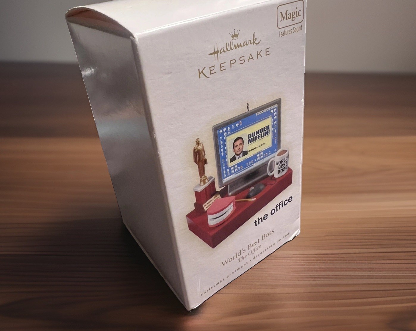 Hallmark Ornament 2009 World\'s Best Boss the Office works perfectly New