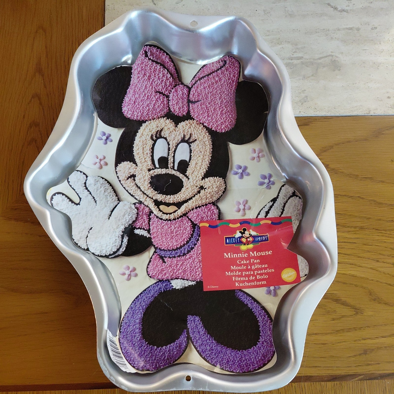 Vintage 1998 Wilton Disney Minnie Mouse Full Body Cake Pan Retired  2105-3602