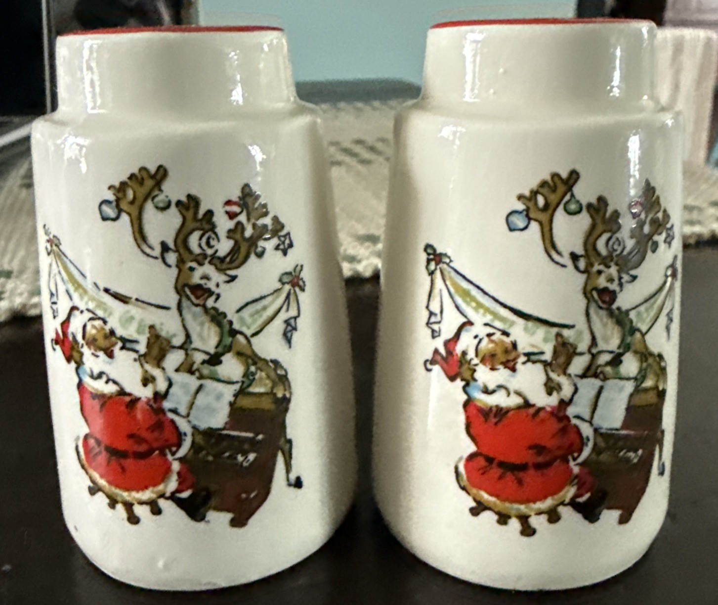 BRINN\'s Vintage Christmas Santa Claus Salt & Pepper Shakers Made in Japan Piano