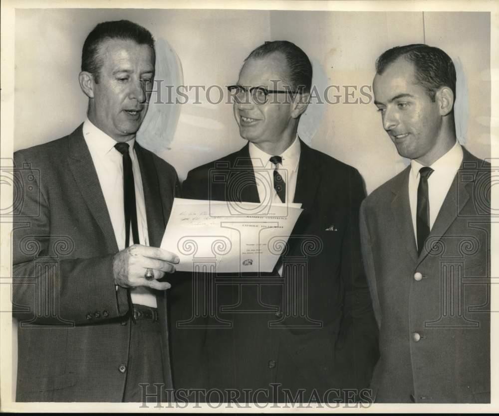 1964 Press Photo Session of the Tenth National Conference in Catholic Youth Work 1964 Press Photo Session of the Tenth National Conference in Catholic Youth Work