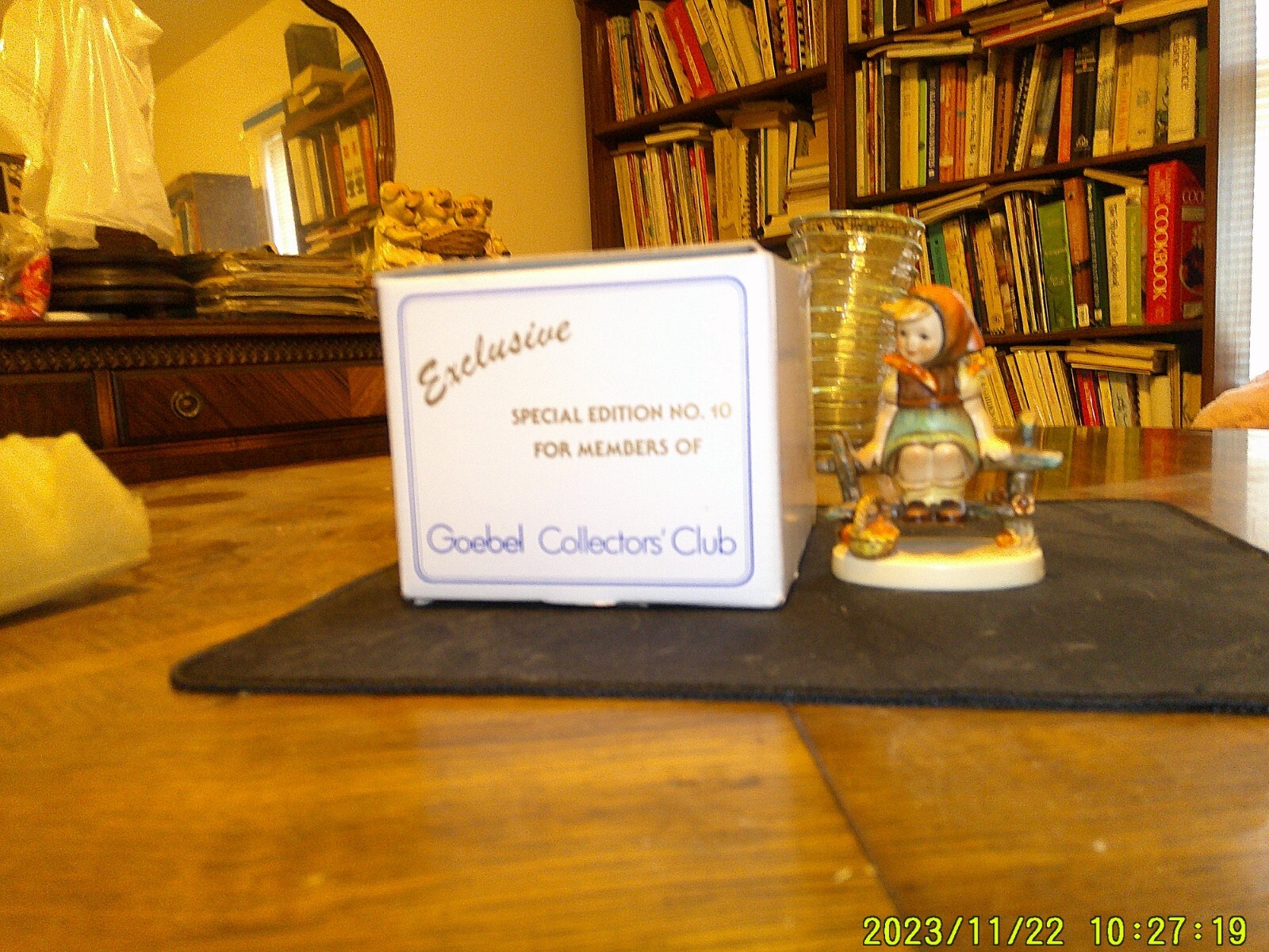 Goebel Porcelain Special Edition #10 for Members Only Goebel Porcelain Special Edition #10 for Members Only