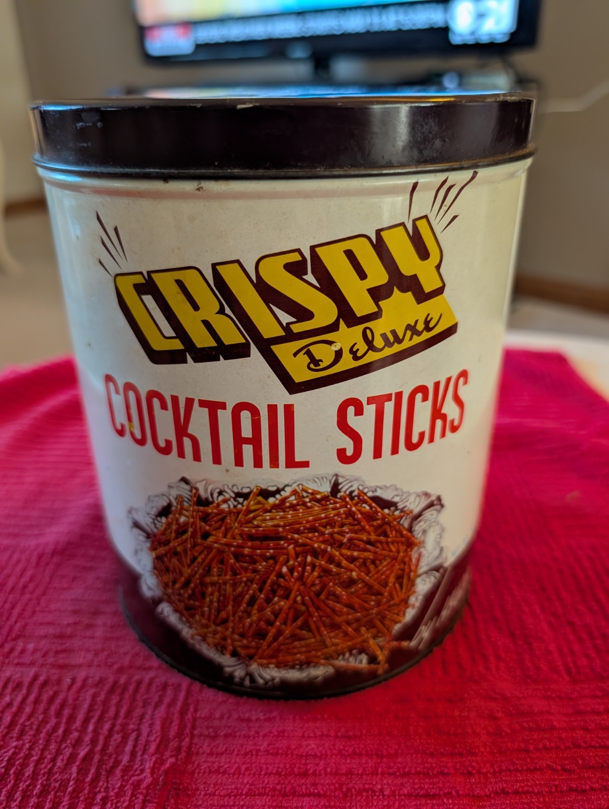 Vintage Crispy Deluxe Cocktail Sticks Pretzel Snack Tin Hygrade Advertising 14oz