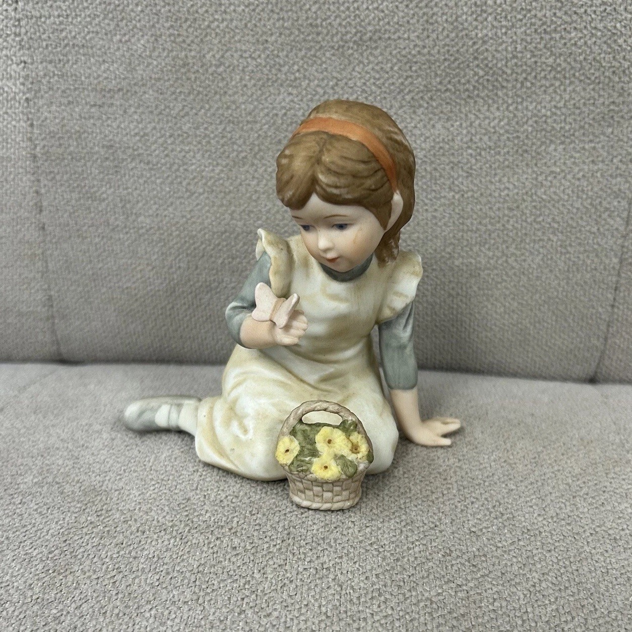 Vintage 1981 Enesco E-7936 Treasured Memories 