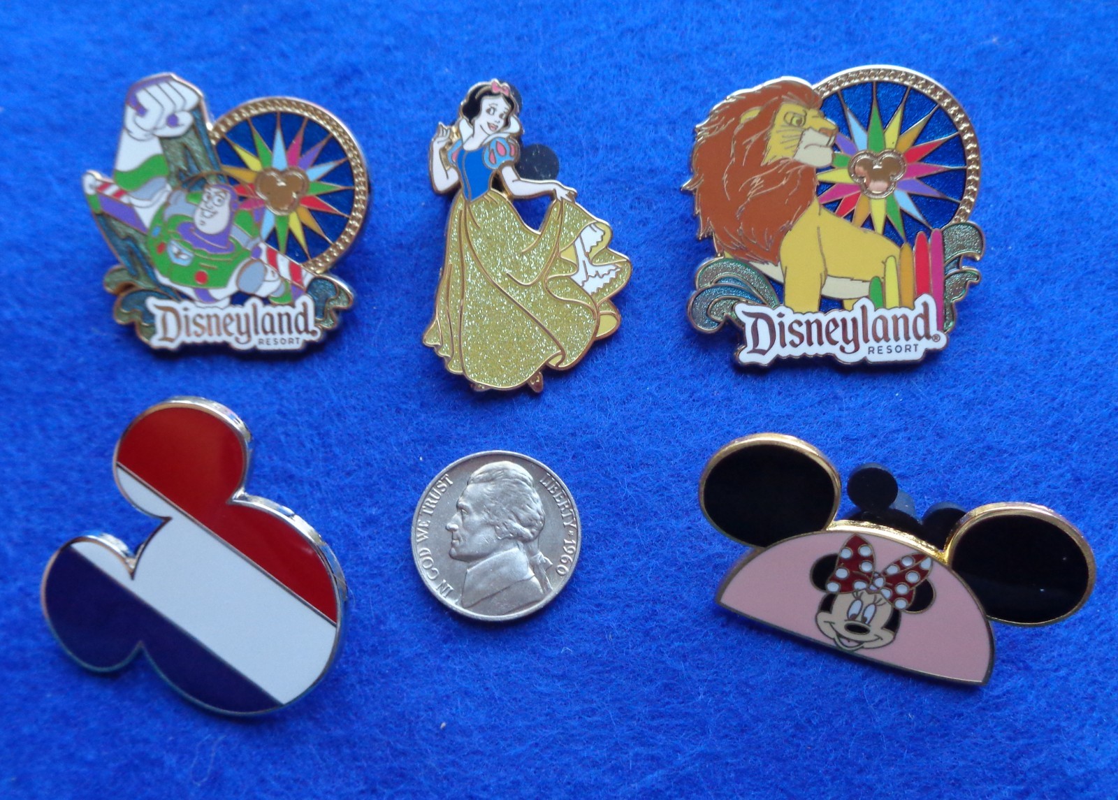 LOT OF FIVE DISNEY COLLECTOR PINS